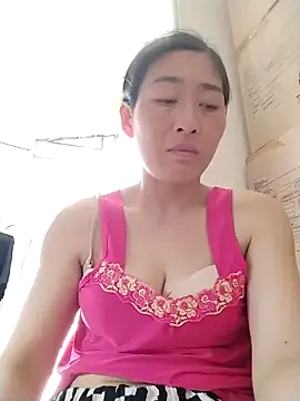 Snapshot of lris-Beauty77 chatting on 03/02/26, 07:15 lris-Beauty77 online show from 03/02/26, 07:15