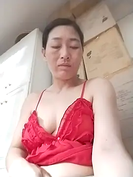 Snapshot of lris-Beauty77 chatting on 04/18/26, 08:20 lris-Beauty77 online show from 04/18/26, 08:20