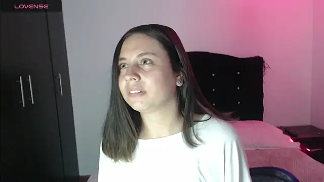 Snapshot of Ana__arms chatting on 03/26/26, 05:07 Ana arms online show from 03/26/26, 05:07