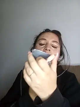 Snapshot of Ana__arms chatting on 03/31/26, 11:54 Ana arms online show from 03/31/26, 11:54