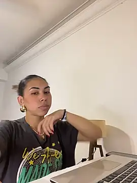 Snapshot of jessens146 chatting on 03/03/26, 03:01 jessens146 online show from 03/03/26, 03:01