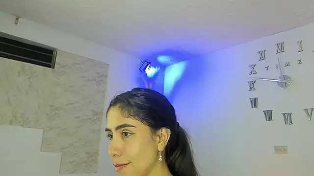 Snapshot of lia_koss chatting on 04/25/26, 04:48 lia koss online show from 04/25/26, 04:48