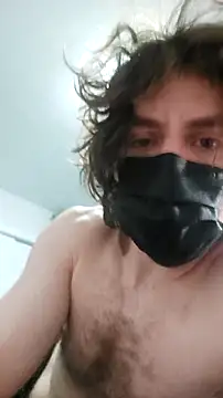 Snapshot of elong007 chatting on 04/20/26, 01:52 elong007 online show from 04/20/26, 01:52