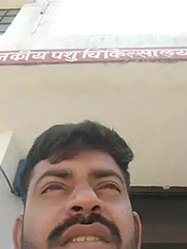 Snapshot of blackbeauty321 chatting on 04/20/26, 04:37 blackbeauty321 online show from 04/20/26, 04:37