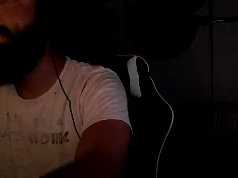 Snapshot of willymoliere chatting on 03/03/26, 01:12 willymoliere online show from 03/03/26, 01:12