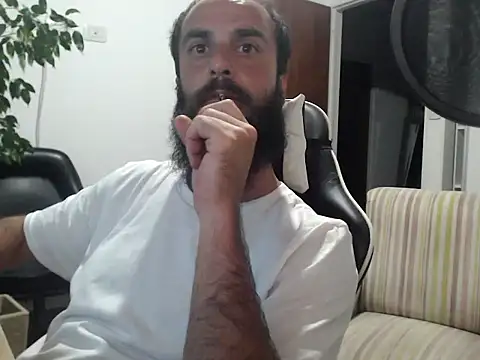 Snapshot of willymoliere chatting on 03/29/26, 12:32 willymoliere online show from 03/29/26, 12:32