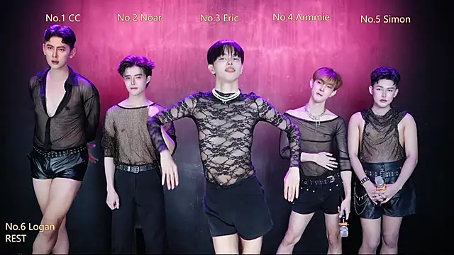 Snapshot of Queen-Vibe chatting on 04/11/26, 04:11 Queen-Vibe online show from 04/11/26, 04:11