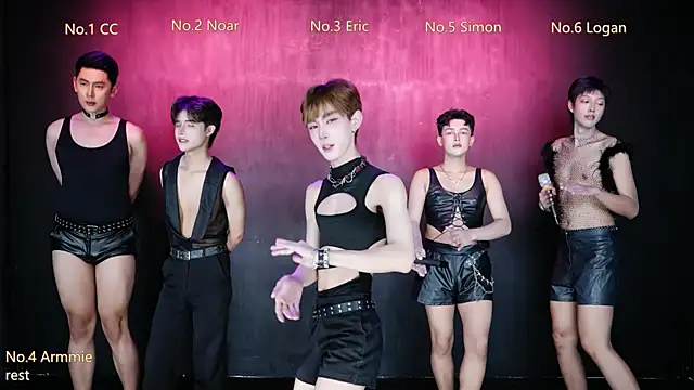 Snapshot of Queen-Vibe chatting on 04/17/26, 04:10 Queen-Vibe online show from 04/17/26, 04:10