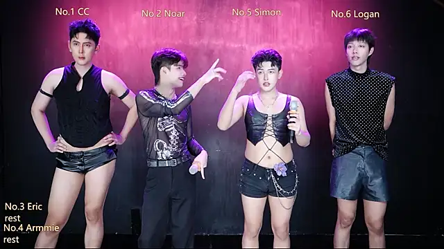 Snapshot of Queen-Vibe chatting on 04/19/26, 04:06 Queen-Vibe online show from 04/19/26, 04:06