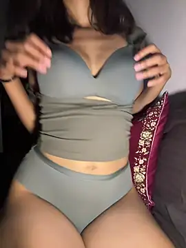 Snapshot of corallion chatting on 03/27/26, 10:04 corallion online show from 03/27/26, 10:04