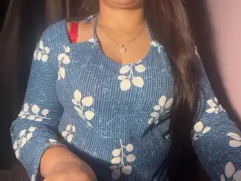 Snapshot of Avneet_kaurr1 chatting on 06/17/26, 04:04 Avneet kaurr1 online show from 06/17/26, 04:04
