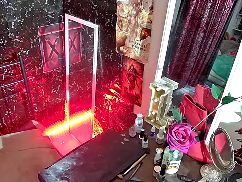 Snapshot of MistressMileenaMiami chatting on 03/22/26, 10:29 MistressMileenaMiami online show from 03/22/26, 10:29