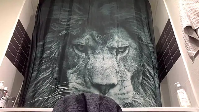 Snapshot of YONIYOGA chatting on 02/22/26, 09:02 YONIYOGA online show from 02/22/26, 09:02