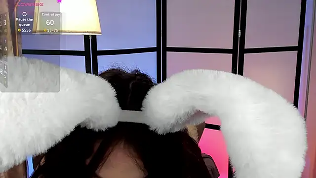 Snapshot of SatiraLux chatting on 04/02/26, 05:43 SatiraLux online show from 04/02/26, 05:43