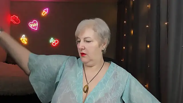 Mary-Leee online show from 04/09/26, 04:23