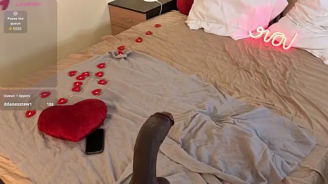 Snapshot of Jennin_Hearl chatting on 04/01/26, 01:41 Jennin Hearl online show from 04/01/26, 01:41