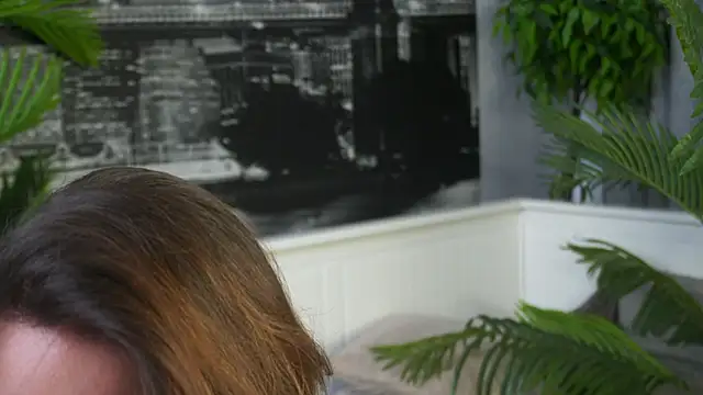 Snapshot of JulyMilky chatting on 03/11/26, 10:27 JulyMilky online show from 03/11/26, 10:27