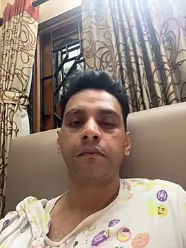 online4u08 online show from 04/17/26, 08:34