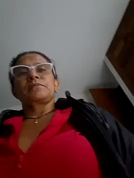 Lorenaluna online show from 03/16/26, 07:56