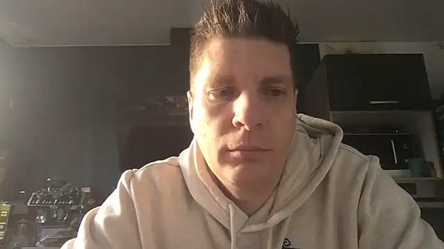 Snapshot of Minmoi1984 chatting on 02/24/26, 07:50 Minmoi1984 online show from 02/24/26, 07:50