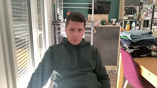 Snapshot of Minmoi1984 chatting on 03/13/26, 07:59 Minmoi1984 online show from 03/13/26, 07:59