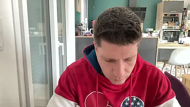 Snapshot of Minmoi1984 chatting on 04/03/26, 07:28 Minmoi1984 online show from 04/03/26, 07:28