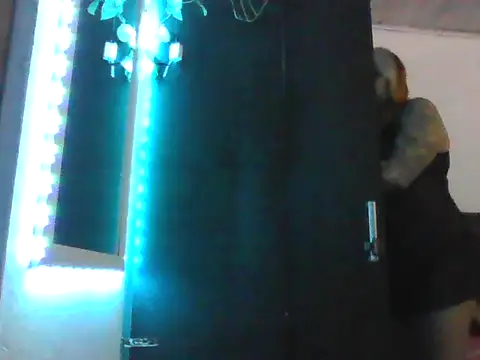 Snapshot of cielitolindo333 chatting on 03/18/26, 03:53 cielitolindo333 online show from 03/18/26, 03:53