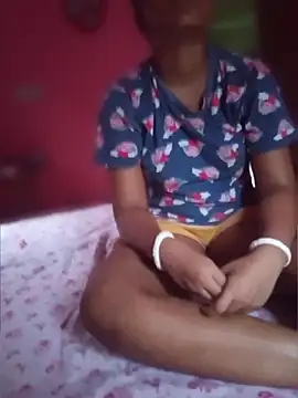 Snapshot of sucklover69 chatting on 04/23/26, 12:04 sucklover69 online show from 04/23/26, 12:04