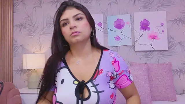 Snapshot of EmmaLeens chatting on 02/27/26, 12:38 EmmaLeens online show from 02/27/26, 12:38