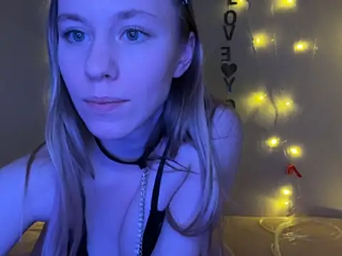 Vikkie seXyGiiiirl XoXo online show from 02/25/26, 04:05