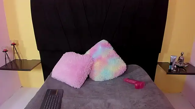 AndreaSilva  online show from 03/02/26, 07:21