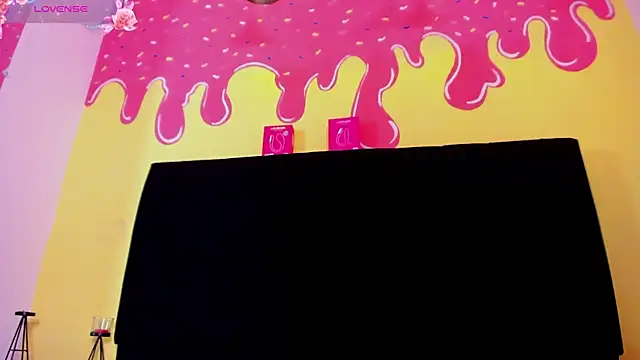 AndreaSilva  online show from 04/16/26, 09:39