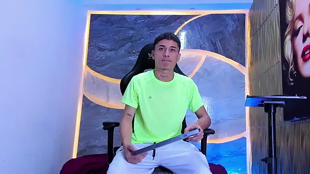 Matheus Ic  online show from 02/25/26, 07:56