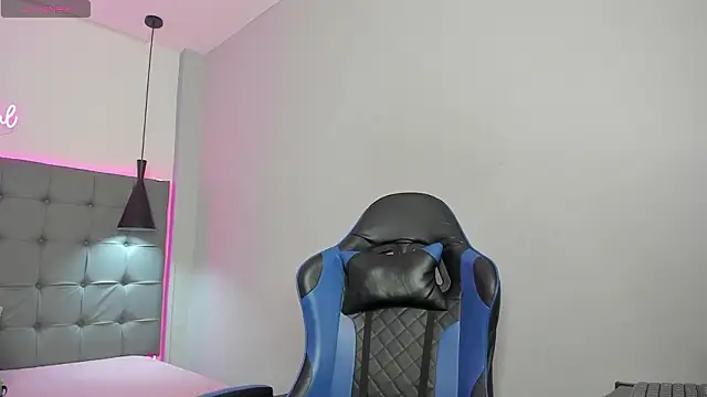 Julian Smith21 online show from 03/13/26, 12:45