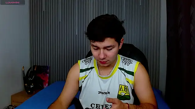 Julian Smith21 online show from 04/06/26, 04:10