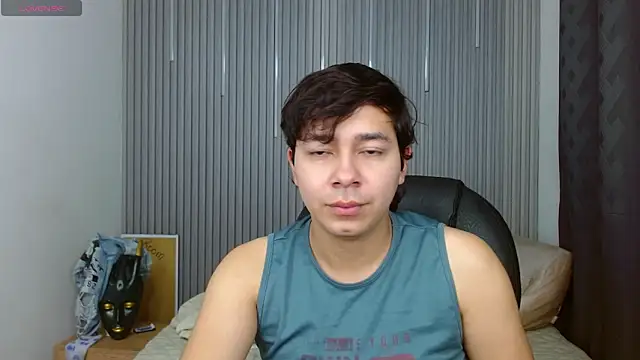 Snapshot of Julian_Smith21 chatting on 06/18/26, 03:51 Julian Smith21 online show from 06/18/26, 03:51