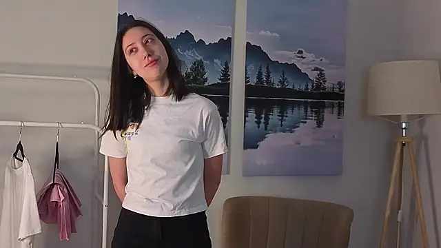 DoraWhitrock online show from 02/27/26, 05:07