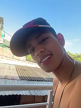 Snapshot of HarryGaze chatting on 02/26/26, 01:10 HarryGaze online show from 02/26/26, 01:10