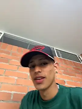 HarryGaze online show from 04/11/26, 08:24