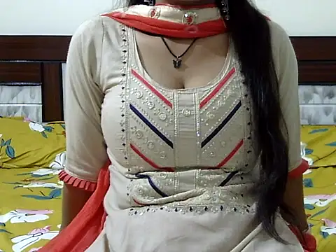 Snapshot of cute_momo_love chatting on 02/23/26, 08:44 cute momo love online show from 02/23/26, 08:44