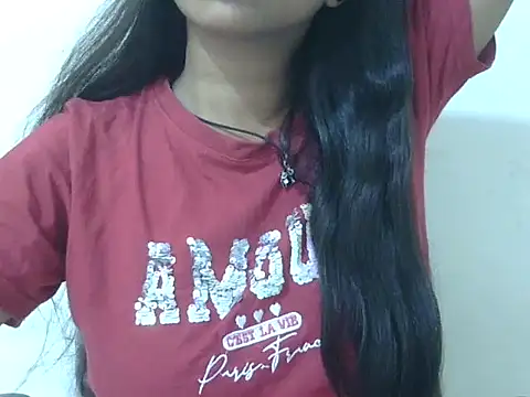 Snapshot of cute_momo_love chatting on 06/20/26, 06:16 cute momo love online show from 06/20/26, 06:16