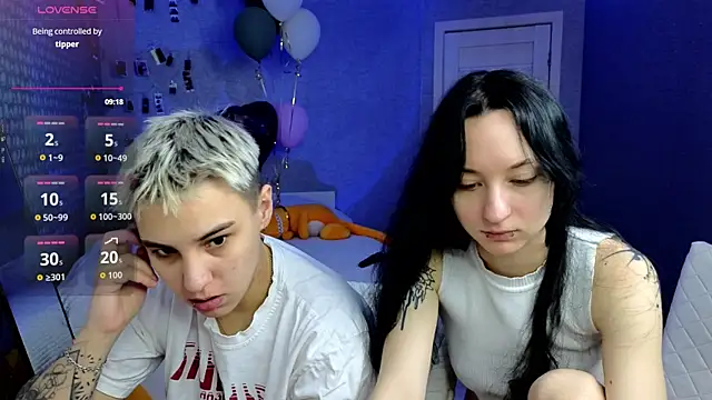 LuxuryLoverss online show from 04/13/26, 11:05