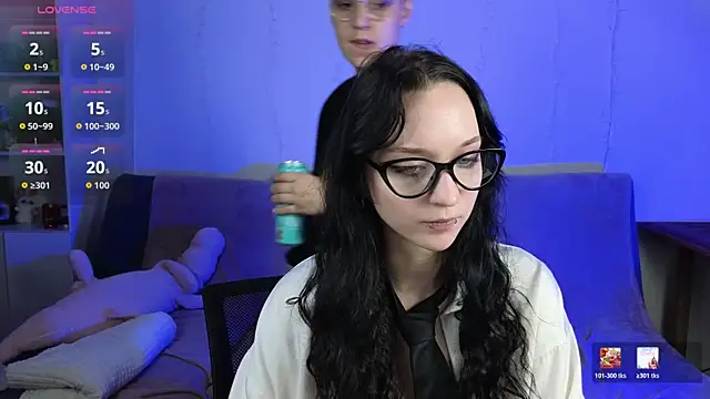 LuxuryLoverss online show from 06/02/26, 11:12
