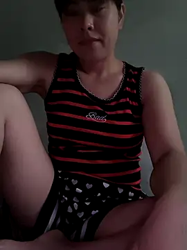 Snapshot of juicy-milu chatting on 04/13/26, 12:05 juicy-milu online show from 04/13/26, 12:05