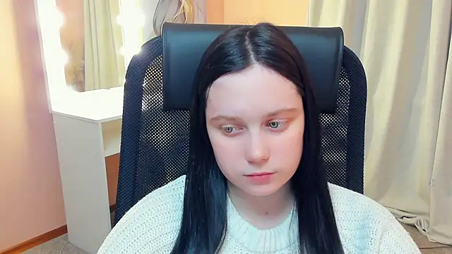 Snapshot of LynnaNull chatting on 02/26/26, 01:54 LynnaNull online show from 02/26/26, 01:54