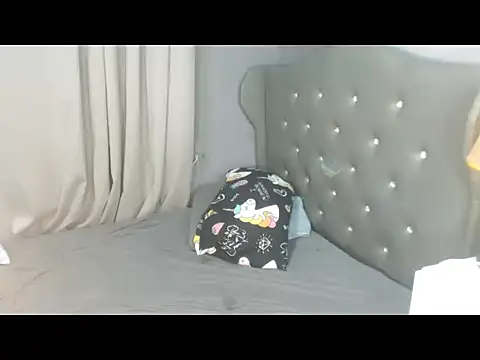 Snapshot of Ela_Rossie chatting on 04/05/26, 02:03 Ela Rossie online show from 04/05/26, 02:03