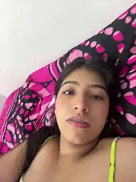 Snapshot of Sexy_mia_outdoors chatting on 03/16/26, 05:44 Sexy mia outdoors online show from 03/16/26, 05:44