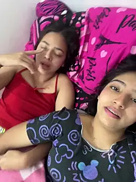 Snapshot of Sexy_mia_outdoors chatting on 03/21/26, 04:39 Sexy mia outdoors online show from 03/21/26, 04:39