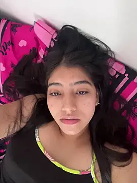 Snapshot of Sexy_mia_outdoors chatting on 03/22/26, 08:12 Sexy mia outdoors online show from 03/22/26, 08:12