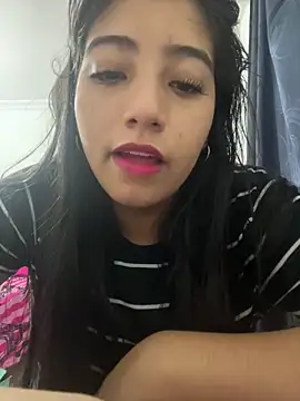 Snapshot of Sexy_mia_outdoors chatting on 04/11/26, 07:45 Sexy mia outdoors online show from 04/11/26, 07:45